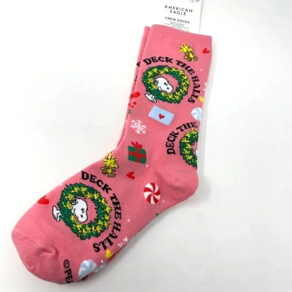 American Eagle Peanuts Crew Socks Holiday Deck the Halls Pink OS  B8
